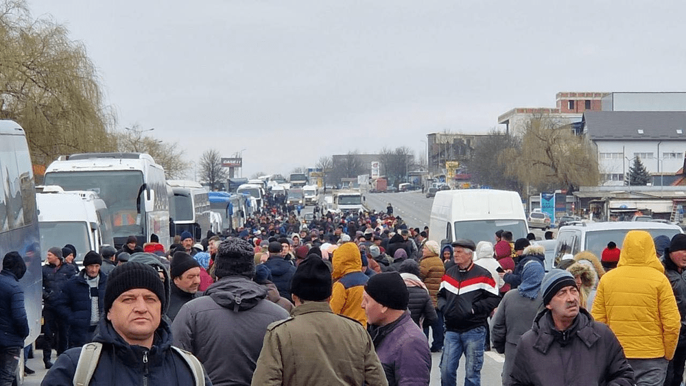 Un nou protest antiguvernamental la Chișinău. Printre manifestanți, din nou, reprezentanții partidului pro-rus Șor