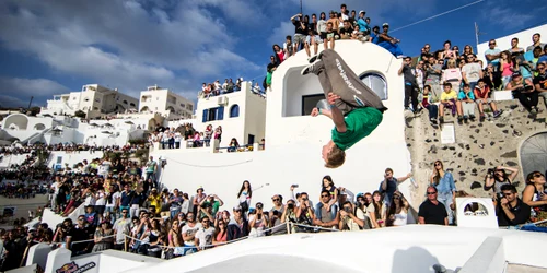 Mulțime de turiști în Santorini FORO GettyImages 456677932 jpg