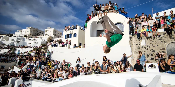 Mulțime de turiști în Santorini FORO GettyImages 456677932 jpg
