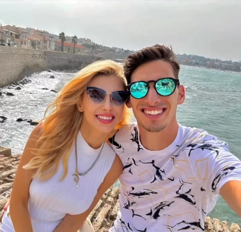 Andreea Bălan și Victor Cornea sunt în Antibes, Franța. Foto: arhiva personală.