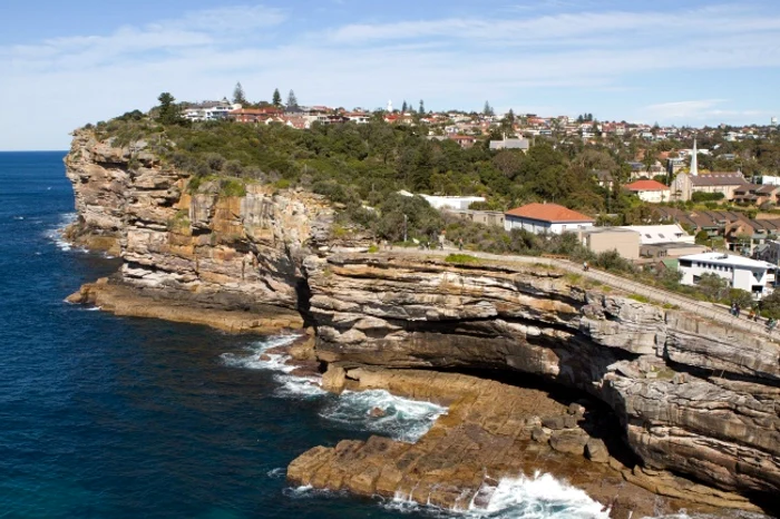 Stânca Ovingdean Gap din Australia este cunoscută pentru rata crescută de sinucideri din zonă