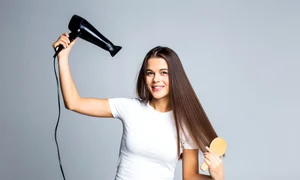 Vrei să începi să ți aranjezi părul acasă ca la salonul de înfrumusețare, însă nu ai deloc experiență Iată ce informații trebuie să cunoști! jpg