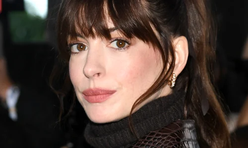 Anne Hathaway în 2022 (2) jpg