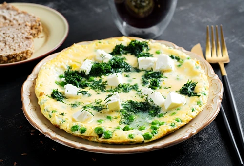 Frittata cu mazăre shutterstock 2120550887 jpg