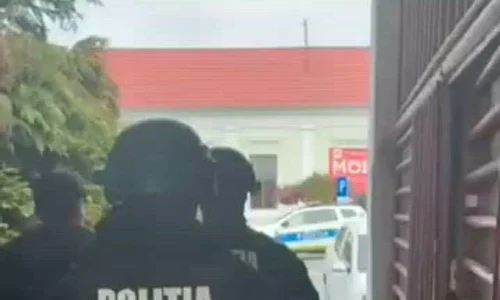 Crimă în Alba, după un conflict de familie. Un bărbat a murit înjunghiat în piept, un tânăr de 18 ani și mama sa au fost reținuți VIDEO Poliția Română