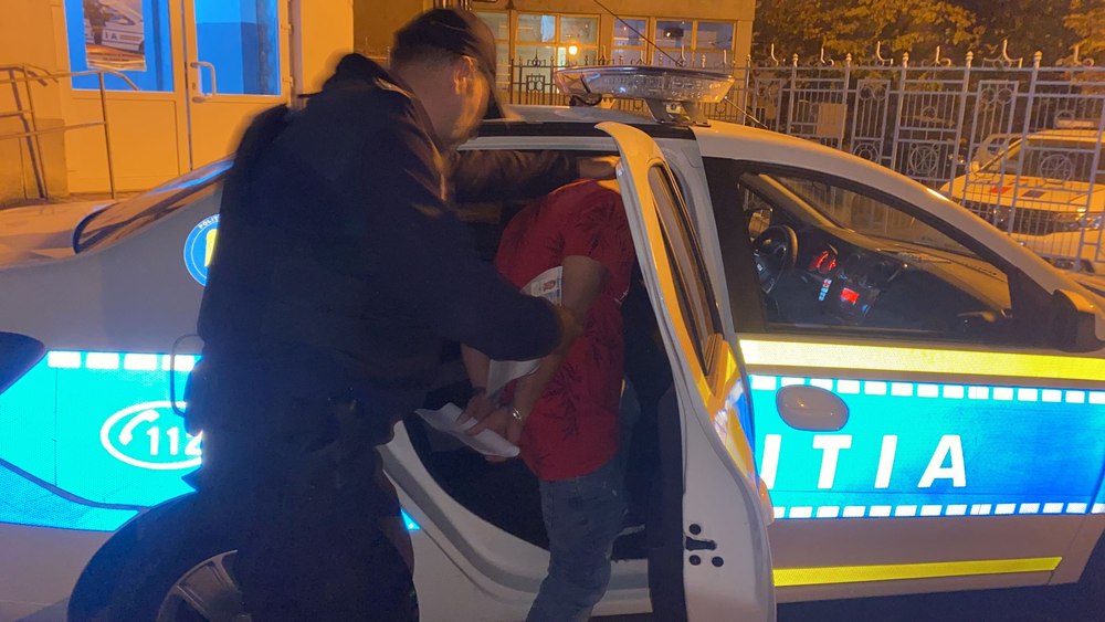 Ordin de protecție pentru un bărbat care și-a agresat mama și fosta soție. Femeile, apărate de instanță