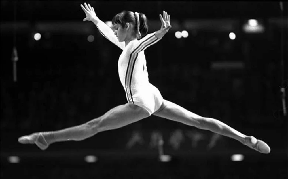 12 noiembrie: Ziua în care s-a născut gimnasta româncă Nadia Comaneci, o legendă a sportului internațional