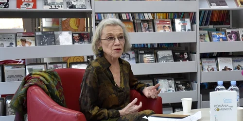 22 decembrie catherine durandin foto Alianta Franceza Moldova jpg