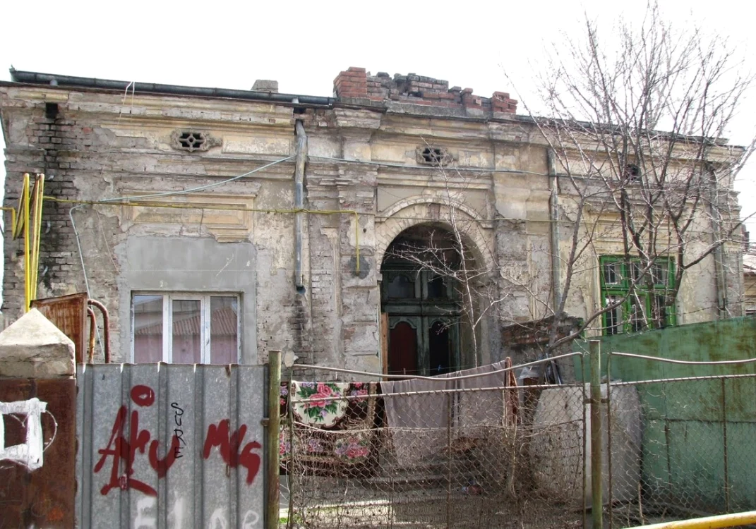 Ruina consulatului elveţian din Galaţi. Foto