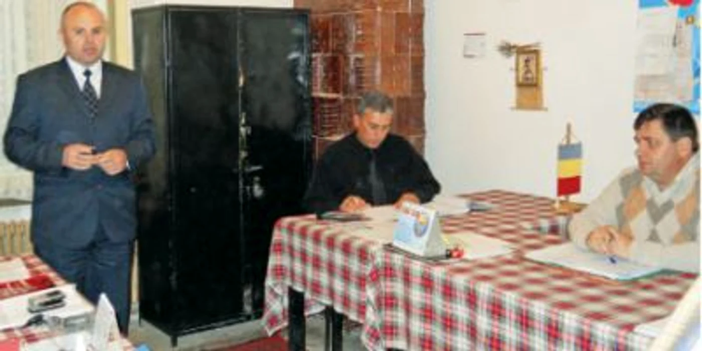 Poliţiştii din Balş pot aprinde lumina doar în orele prevăzute în grafic  