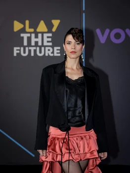 Ana Ularu va prezenta game show-ul  „Trădătorii”, din octombrie, la Pro TV foto: Instagram 