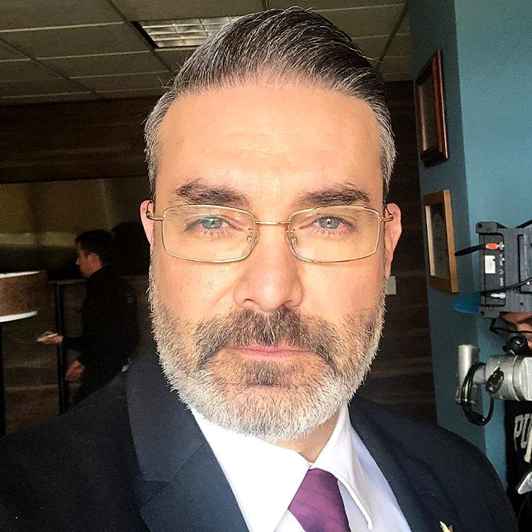 mauricio jpg jpeg