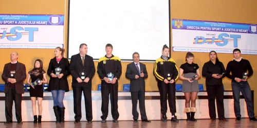 Sportivii nemţeni au fost premiaţi- Fotograf: Gelu Crăcană