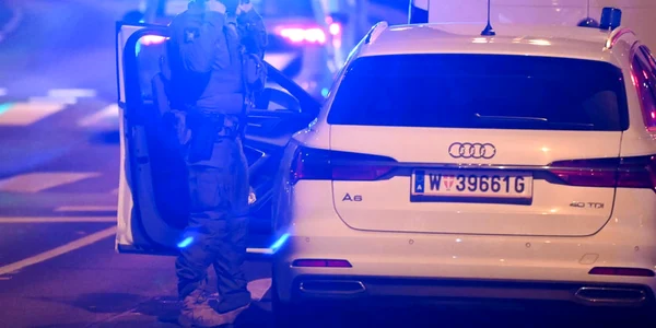 Atac terorist lângă sinagoga Stadttempel din Viena FOTO EPA-EFE / Christian Bruna