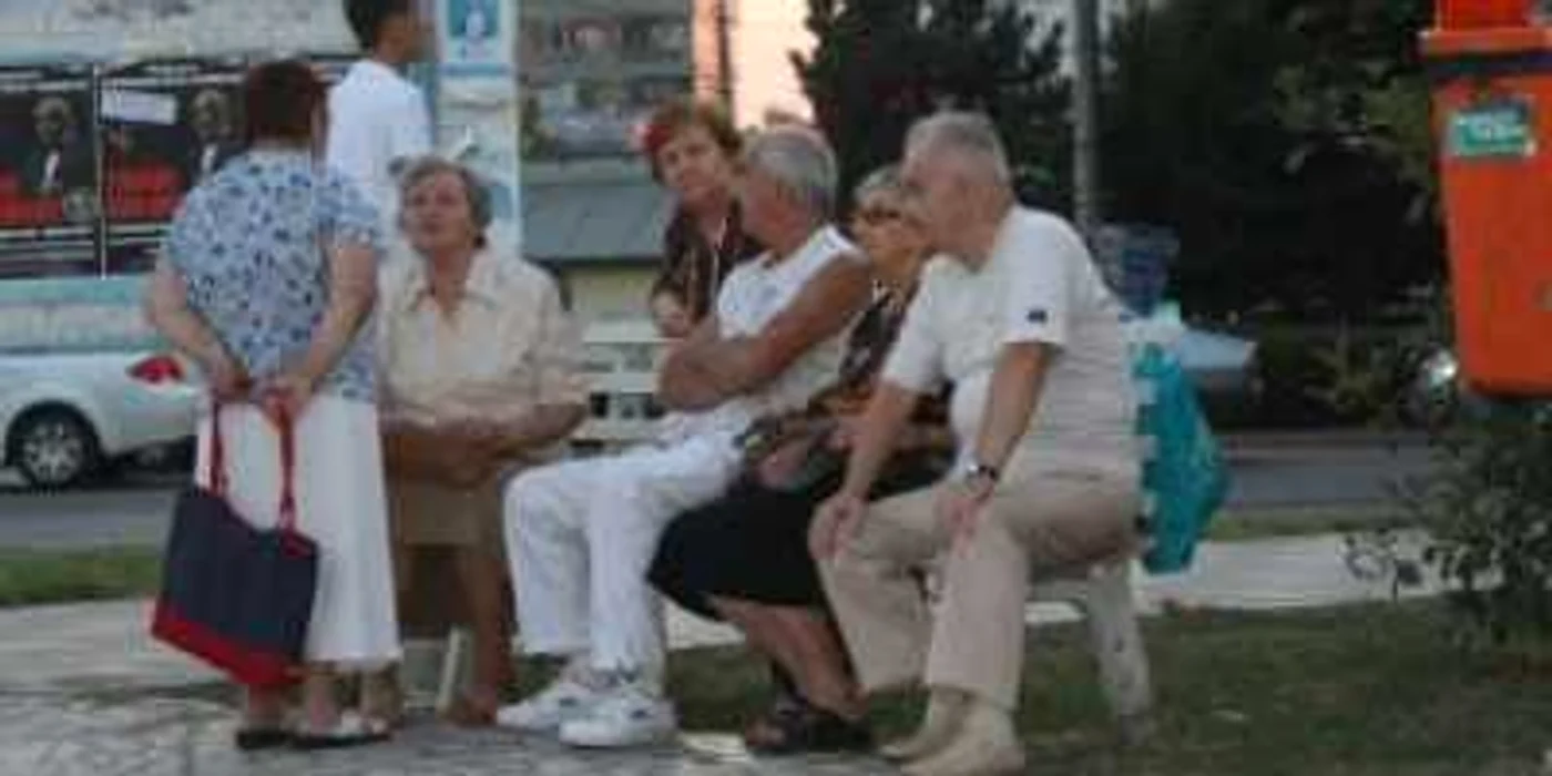 Galaţi: Peste 18.000 de pensionari gălăţeni vor beneficia de pensia minimă garantată de stat de 350 lei
