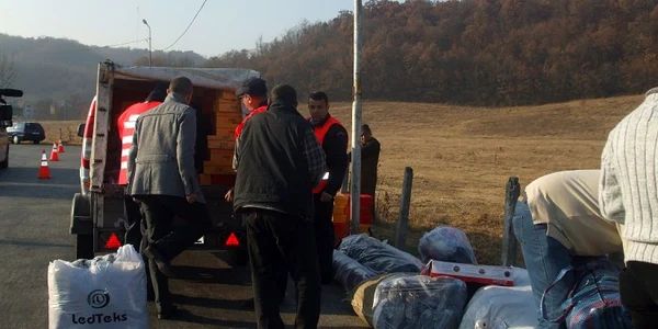Marfa cumparata din complexele comerciale din Bucuresti, confiscata la Milcoiu