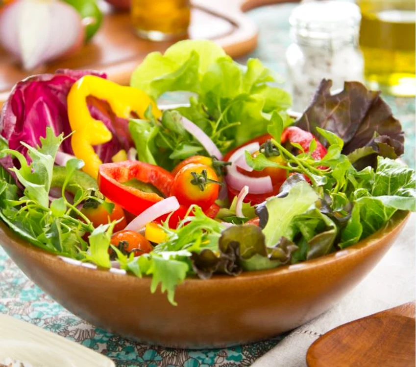 Salata de legume jpeg