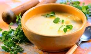 Reţete de post de la Mănăstirea Prislop: Supă de cartofi cu pâine prăjită şi usturoi jpeg