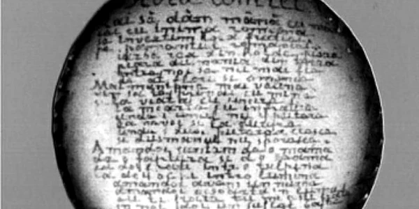 Butonul de cămaşă al lui Kogălniceanu, pe care era inscripţionată “Hora Unirii”, FURAT de la Muzeul din Focşani jpeg