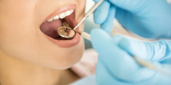 dentist foto shutterstock