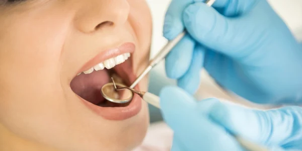 dentist foto shutterstock