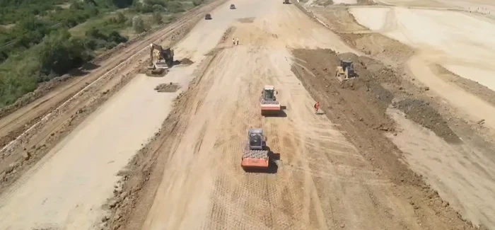 Șantierul lotului 2 (Margina - Holdea) al autostrăzii Lugoj – Deva Foto: Captură video CNAIR