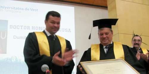 Dumitru Prunariu a primit titlul de Doctor Honoris Causa al Universităţii de Vest