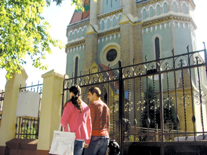 Oradea: Biserica martor la 100 de ani de slujbe