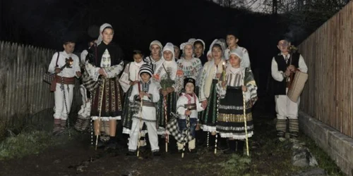În Oltenia sunt numeroase tradiţii şi obiceiuri de Crăciun 