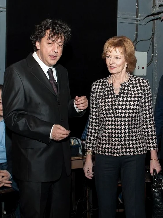 1 ducu alexandru darie si majestatea sa margareta casa regala 3 jpg jpeg