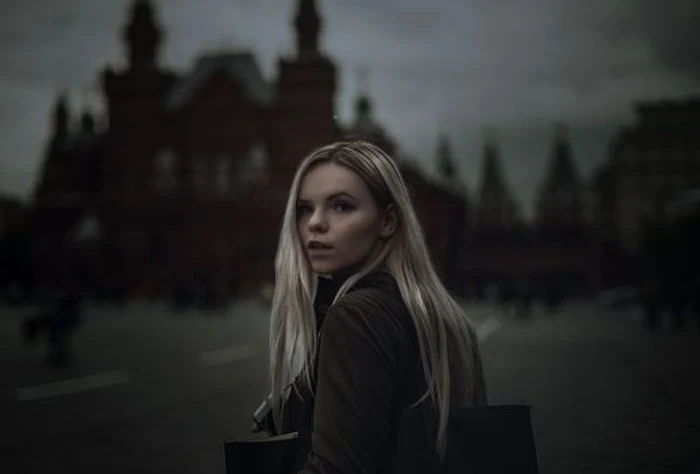 
    Fecioarele trăiesc mereu cu teama că-l vor pierde pe cel iubit.www.clickpentrufemei.ro  