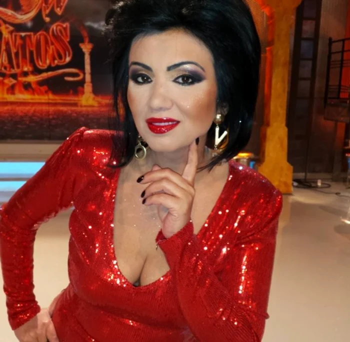 
    Adriana Bahmuțeanu i-a dat replica fostului soț, Silviu Prigoanăfoto: arhivă personală  