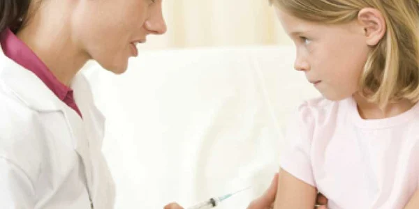 Slatina: Medicii şcolari, transferaţi la Primărie