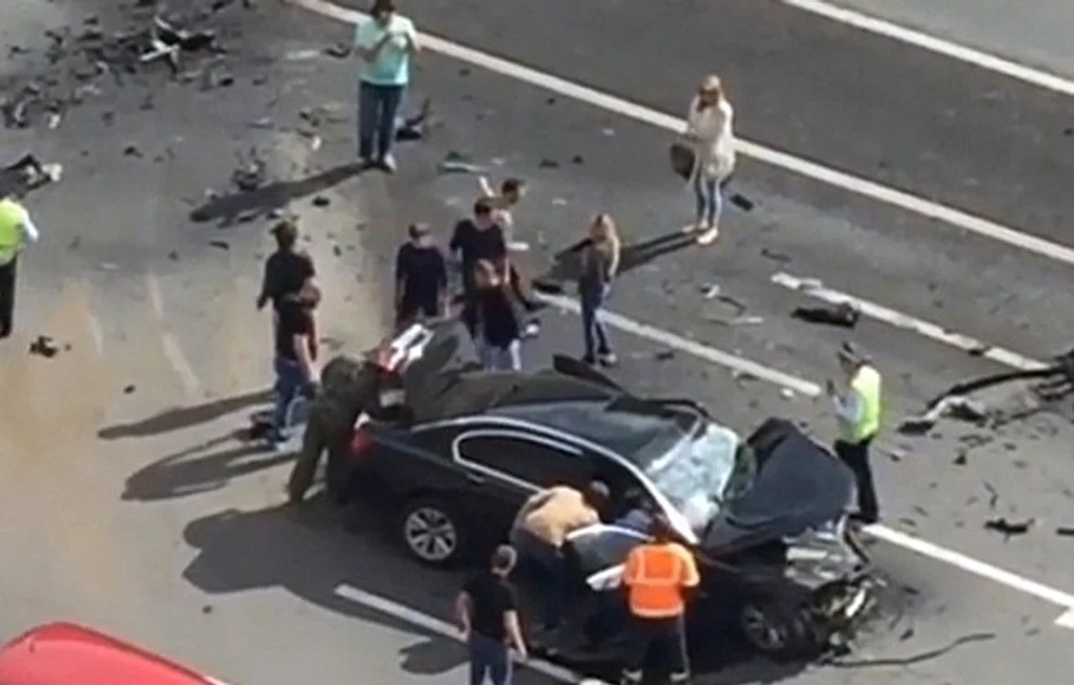 
    Șoferul lui Vladimir Putin a murit pe loc în momentul impactuluiFoto Daily Mail  
