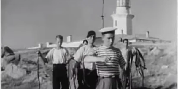 Insula Şerpilor Marea Neagră marinari cu şerpi Sursa Youtube
