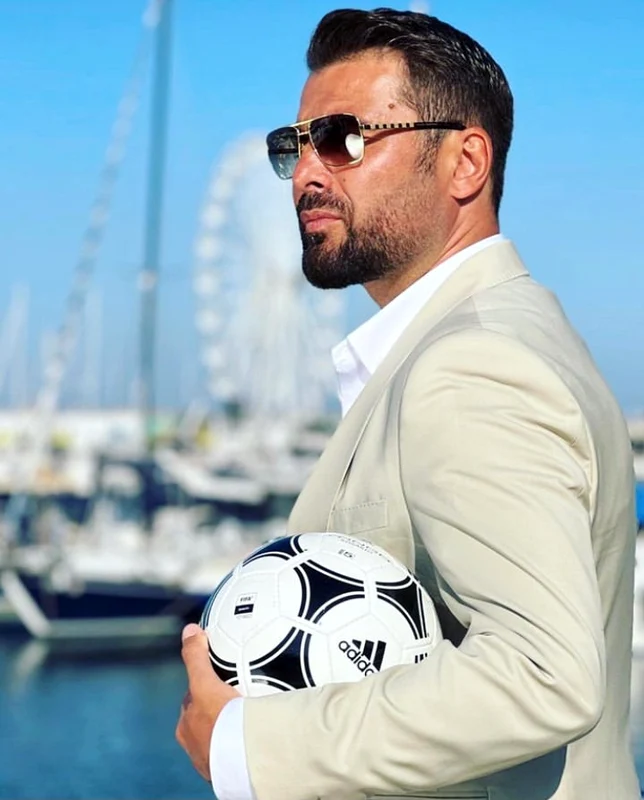 Adrian Mutu este în prezent antrenor Sursa Instagram 