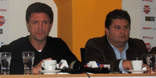 Chindia luptă pentru promovare