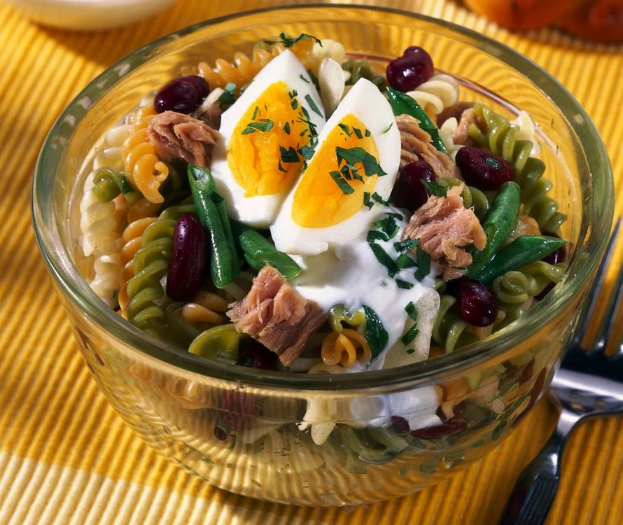 salata de ton cu fasole jpeg