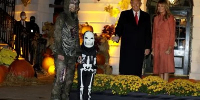 Donald şi Melania Trump la petrecerea de Haloween de la Casa Albă FOTO EPA-EFE