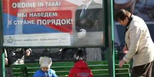 35 de concurenţi electorali nu au acces în Parlament