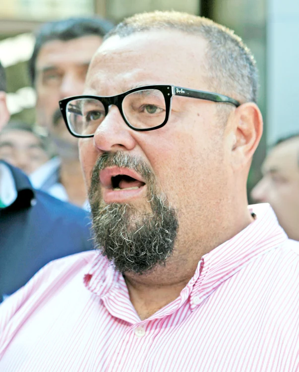 O simplă vizită în ţârg te poate înnarma din cap până-n picioareFoto Shuttestock