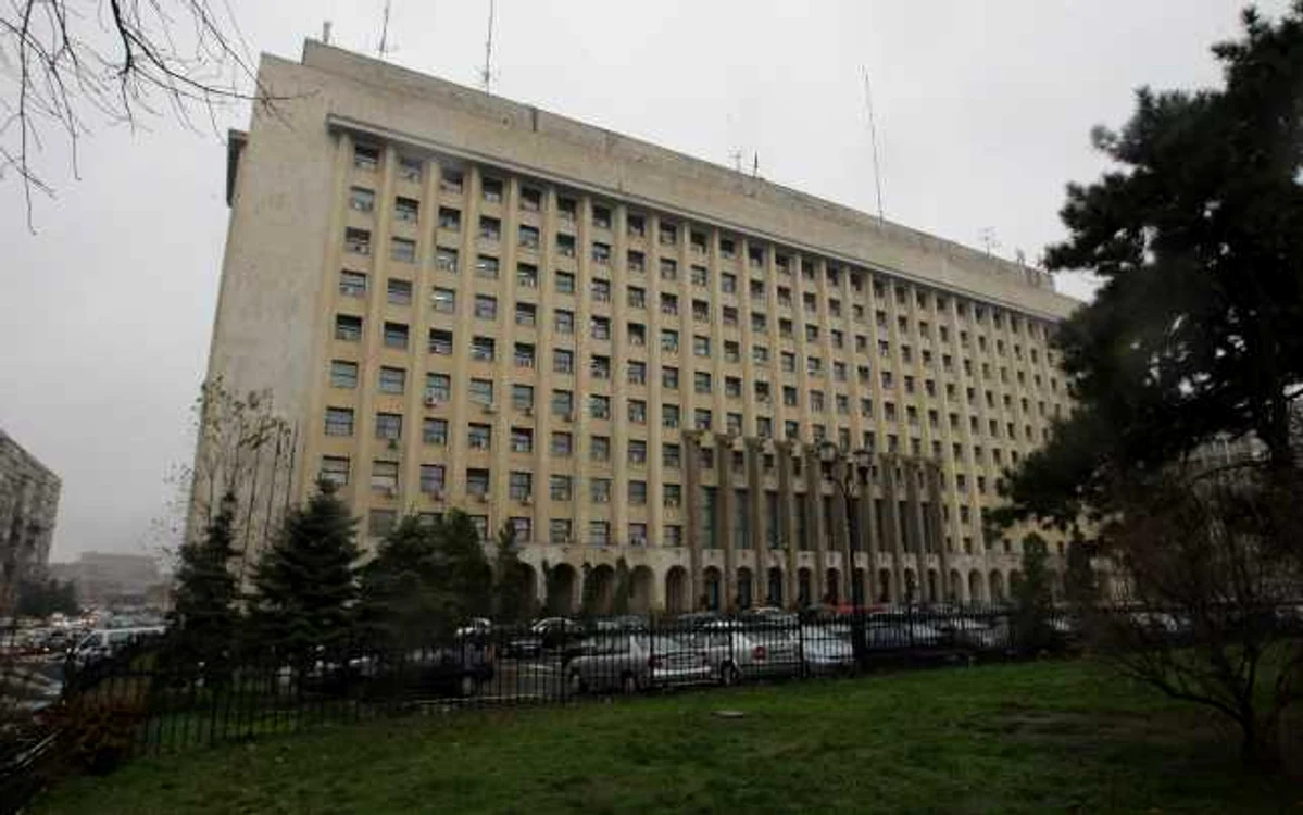 Taximetriştii au renunţat la mitingul din faţa Ministerului Transporturilor
