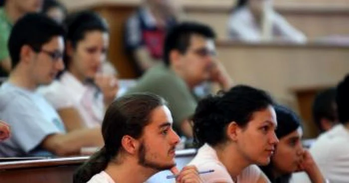 Timişoara: Studenţi din Maroc, Liban şi Peru au luat startul anului universitar la Politehnică