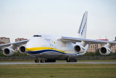 Avion Antonov An 124 Ruslan FOTO Shutterstock jpg