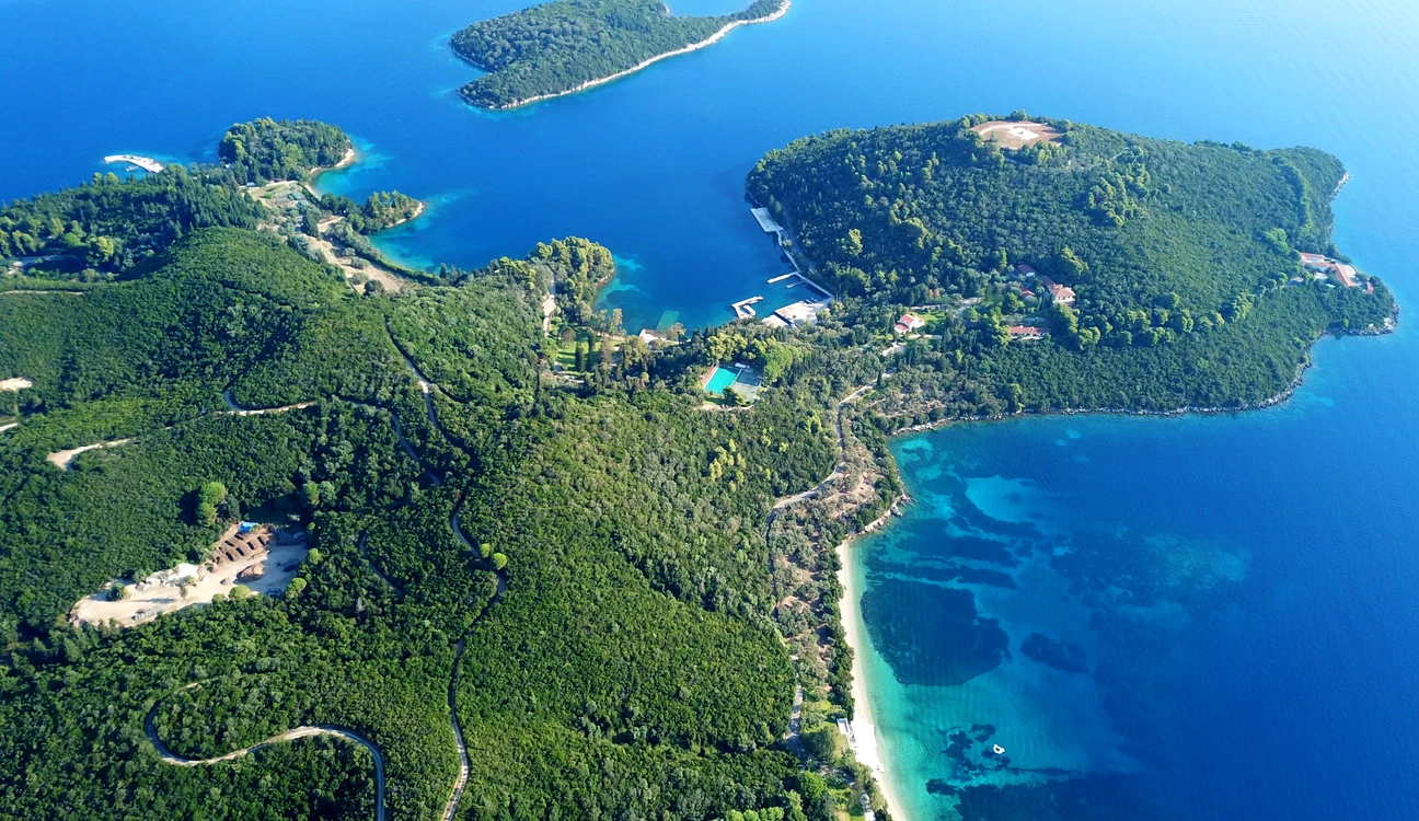 Turiștii se vor putea caza pe insula Skorpios începând din vara anului 2024foto: Shutterstock