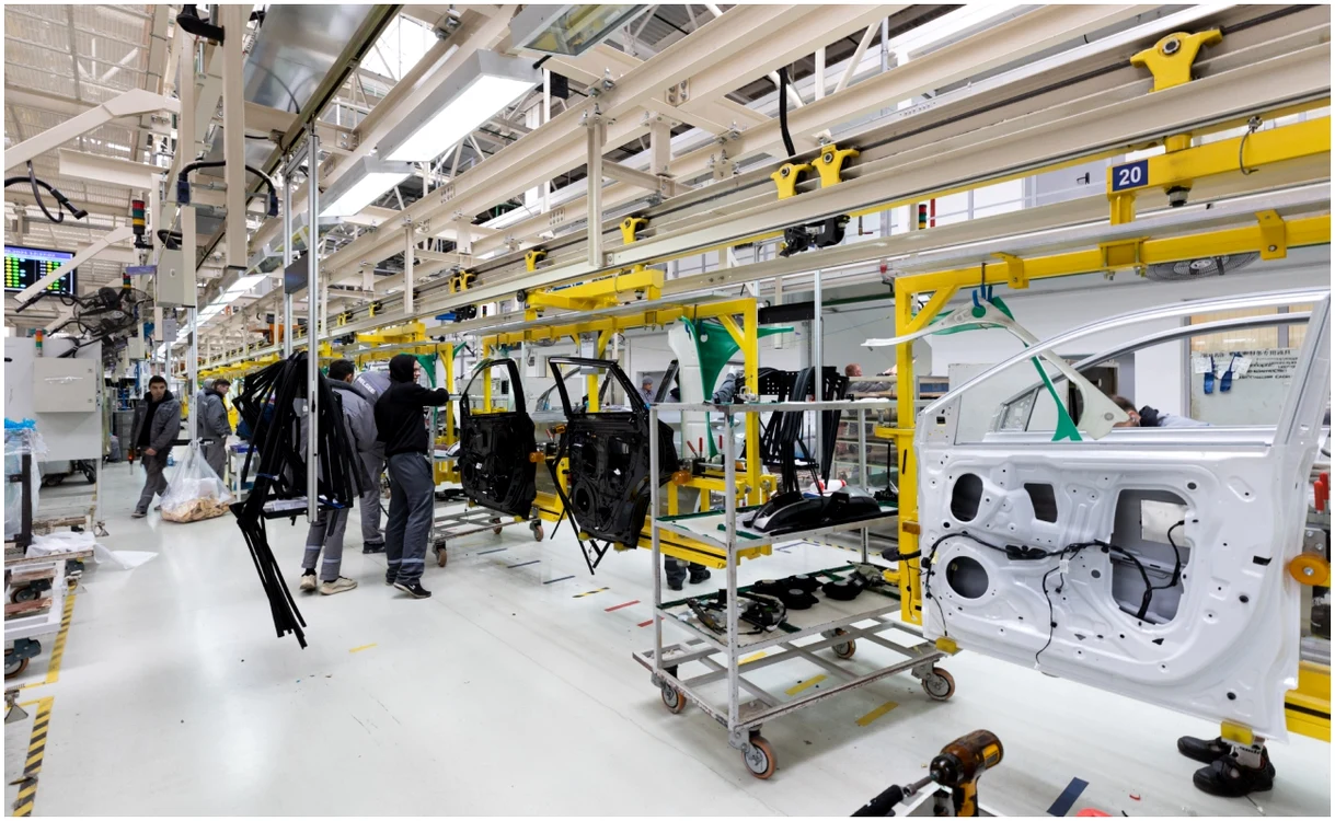 Compania auto care concediază 100.000 de angajați.