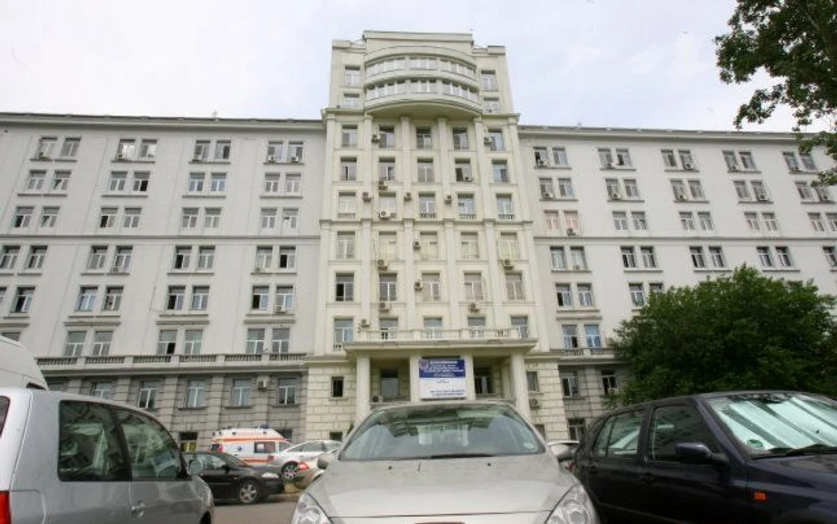
     Directori ai Institutului Fundeni, cercetați pentru mităfoto: Click!  