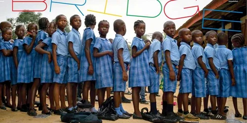 Ziarul New York Times din 27 iunie a avut pe prima pagină imaginile surprinse de Diana în Kenya FOTO În Congo FOTO Diana Zeyneb Alhindawi