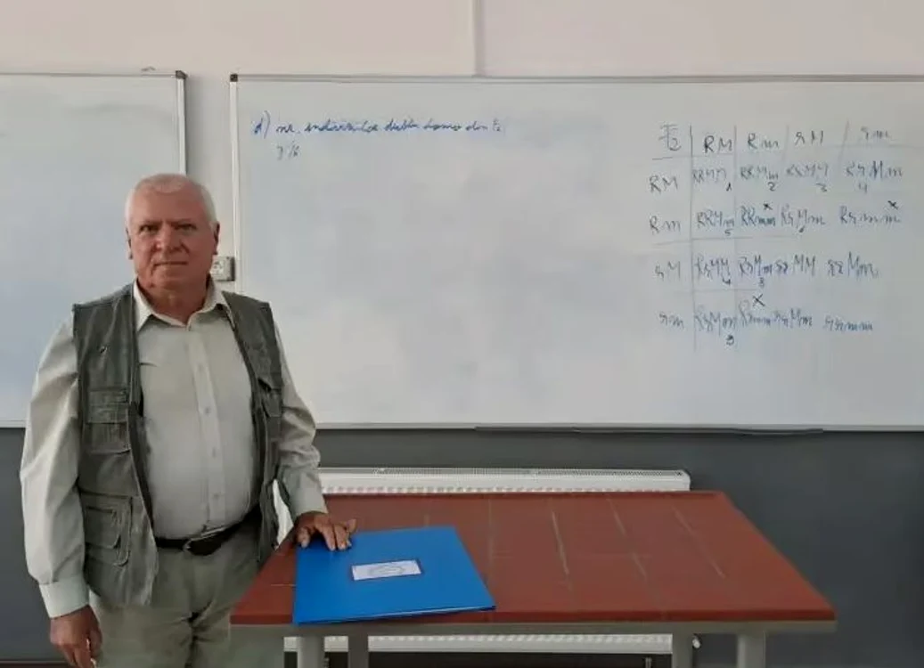 Profesorul Ion Brânzan predă de 54 de ani FOTO ziarulunirea.ro
