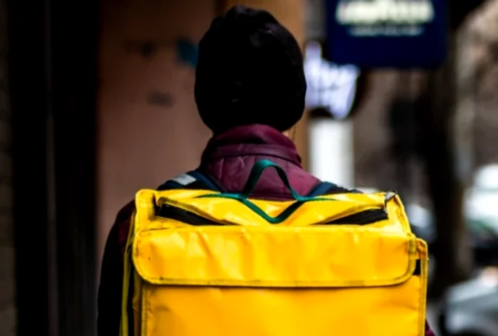 Livrator de mâncare - Foto: Pixabay 